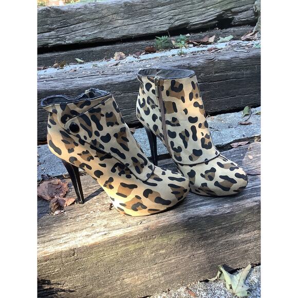 Just Fabulous Leopard Stiletto Ankle Boots Women's 10 Side Zip Cute - Picture 1 of 5